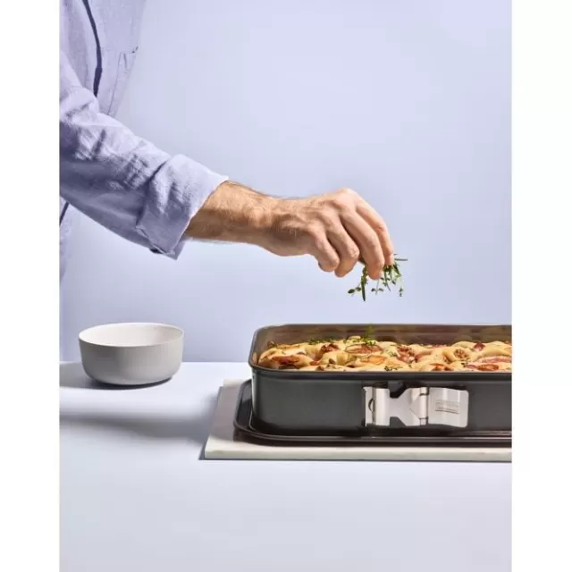 KAISER La Forme Plus Springform mit SafeClick, rechteckig, 35 x 24 cm | WMF Outlet